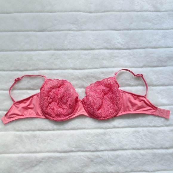 Victoria's Secret Other - 🌵 Victoria's Secret Pink Color Bra 36DD
